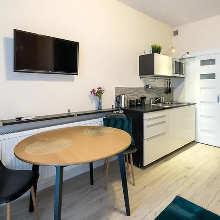 Modern In Location Apartment *